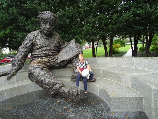 Con mi amigo  Einstein 