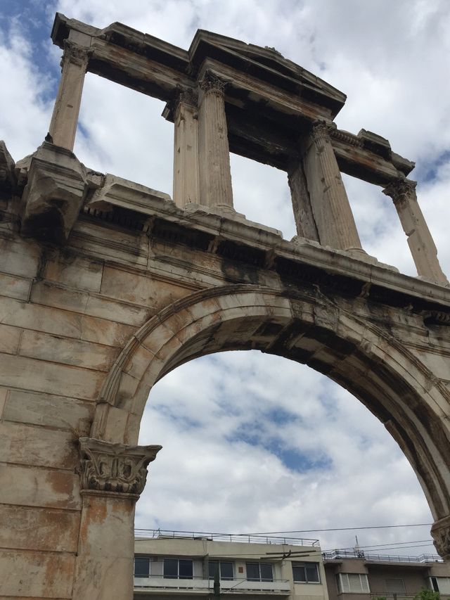 Puerta de Adriano en Atenas