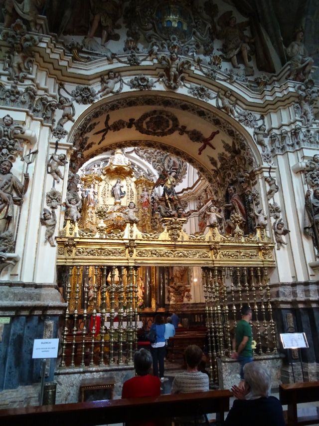 Altar lateral 